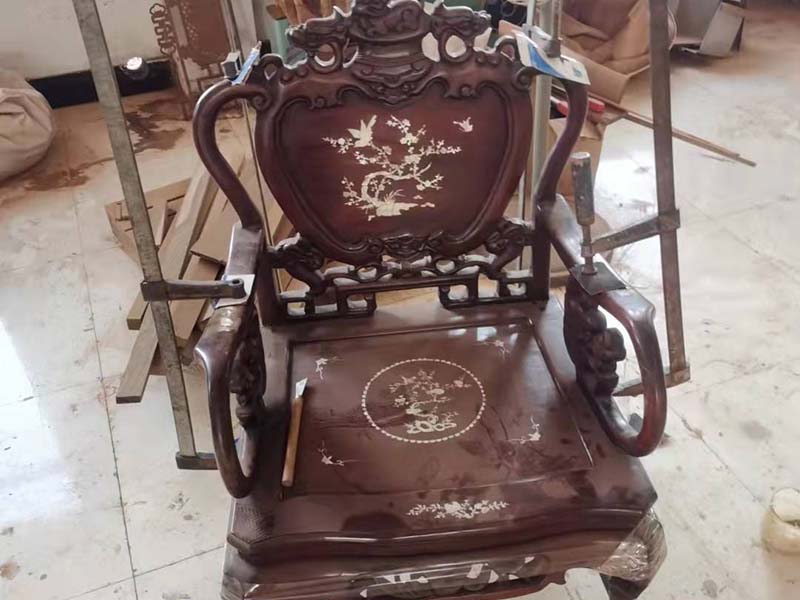 长顺老旧红木家具翻新方法